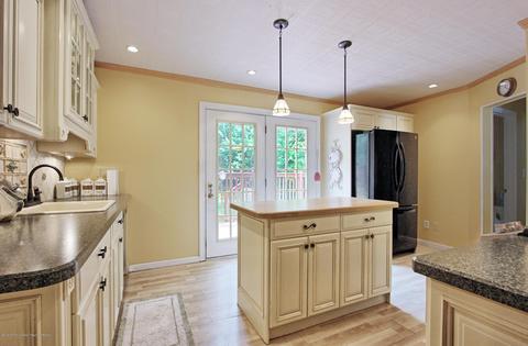 16 Albany Ave, Jackson, NJ 08527 photo 6