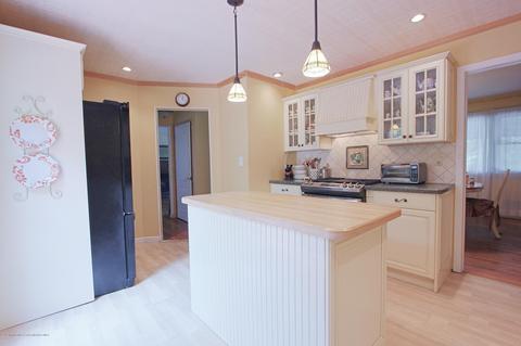16 Albany Ave, Jackson, NJ 08527 photo 5