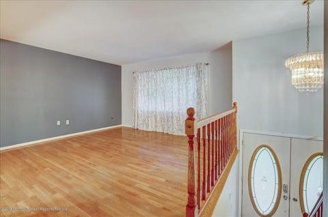 128 Willow Dr, Jackson, NJ 08527 photo 4
