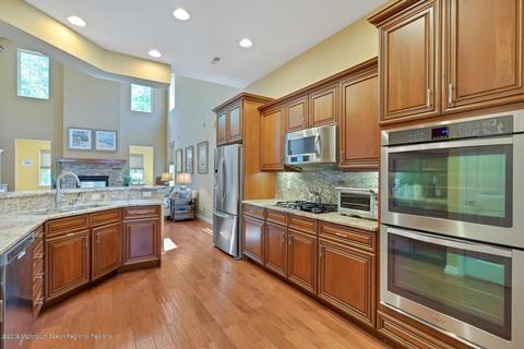 83 Arborridge Dr, Forked River, NJ 08731 photo 9