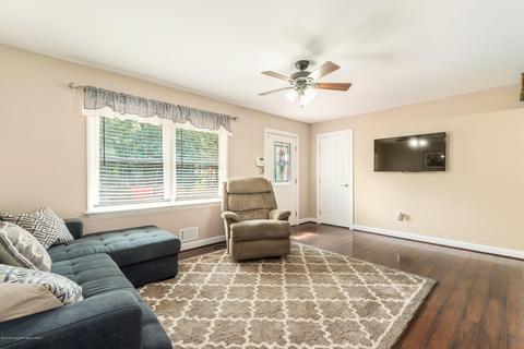 550 Oaktree Ln, Jackson, NJ 08527 photo 6