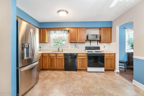550 Oaktree Ln, Jackson, NJ 08527 photo 11