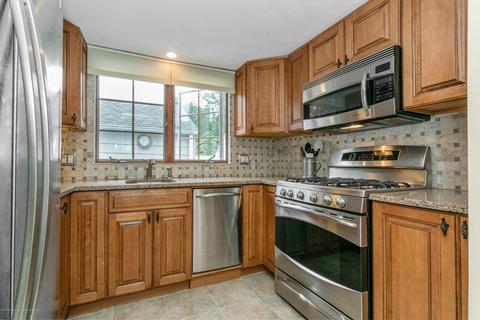 606 Locust Rd, Brielle, NJ 08730 photo 12