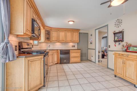 432 Cheyenne Dr, Waretown, NJ 08758 photo 11