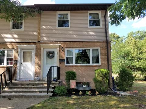 284 Tabetha Ct, Brick, NJ 08724 photo 1