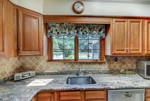 38 Vanderveer Rd, Freehold, NJ 07728 photo 17