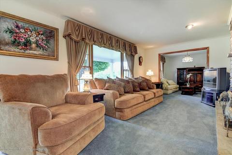 38 Vanderveer Rd, Freehold, NJ 07728 photo 10