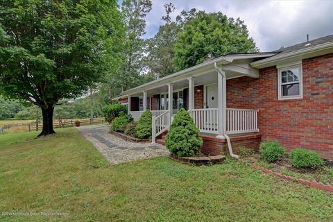 38 Vanderveer Rd, Freehold, NJ 07728 photo 5