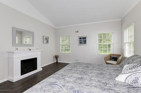 33 Strathmere St, Waretown, NJ 08758 photo 18