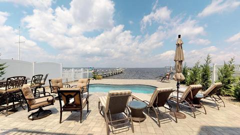 79 Pershing Blvd, Lavallette, NJ 08735 photo 4