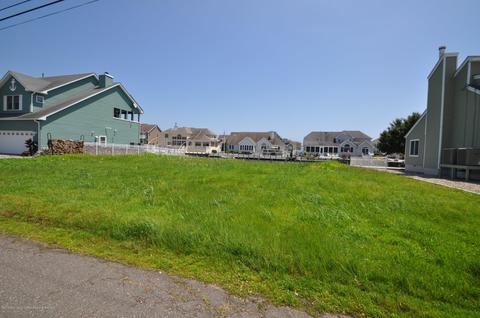 831 Spar Dr, Forked River, NJ 08731 photo 2