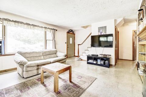 2 Taylor Rd, Matawan, NJ 07747 photo 17