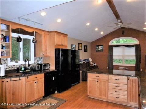 8 Cedar St, Matawan, NJ 07747 photo 8