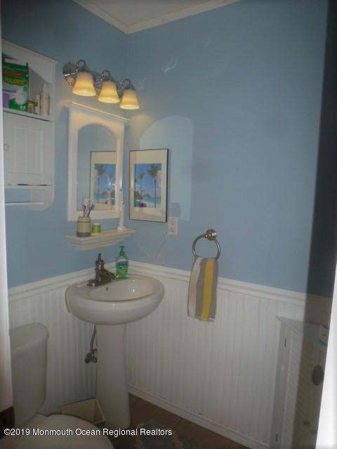 8 Cedar St, Matawan, NJ 07747 photo 11
