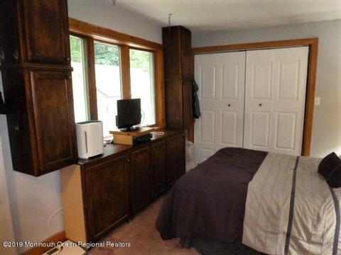 8 Cedar St, Matawan, NJ 07747 photo 14
