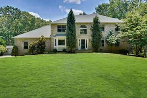 20 Pine Dr, Millstone, NJ 08535 photo 1