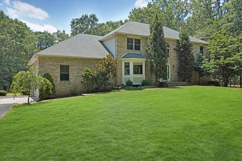 20 Pine Dr, Millstone, NJ 08535 photo 2