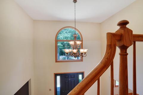 20 Pine Dr, Millstone, NJ 08535 photo 11