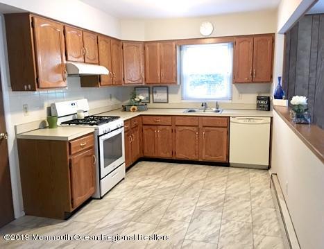 6 Mapleton Rd, Toms River, NJ 08757 photo 12