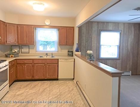 6 Mapleton Rd, Toms River, NJ 08757 photo 11