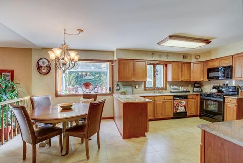 7 Warne Rd, Old Bridge, NJ 08857 photo 4