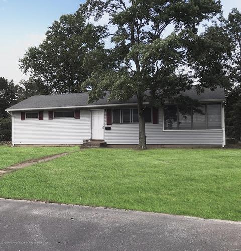 15 View Dr, Brick, NJ 08723 photo 1