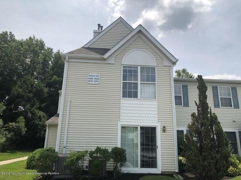 606 Ginger Ct # B, Mount Laurel, NJ 08054 photo 2
