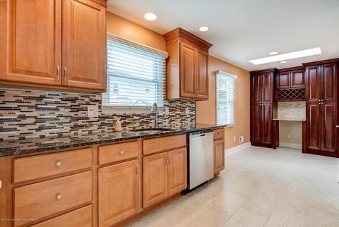 24 Red Maple Dr, Brick, NJ 08724 photo 9