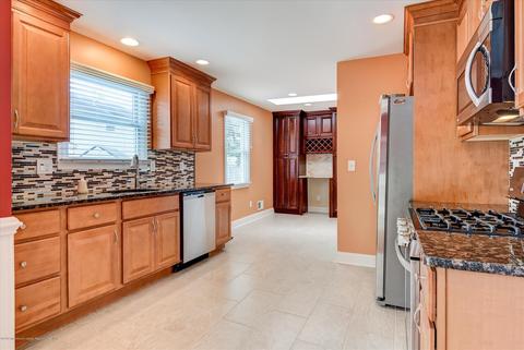 24 Red Maple Dr, Brick, NJ 08724 photo 8