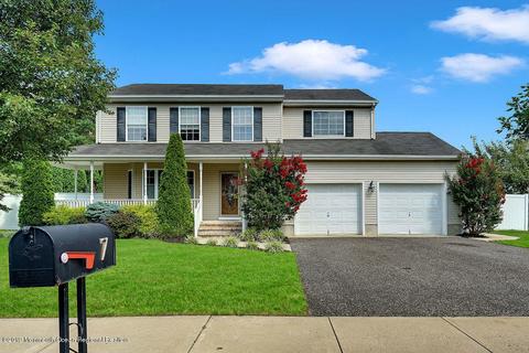 7 Aarons Way, Brick, NJ 08723 photo 1