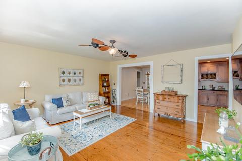 113 Crescent Dr, Brick, NJ 08724 photo 2