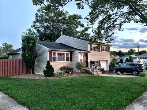 75 Dunlap Dr, Parlin, NJ 08859 photo 1
