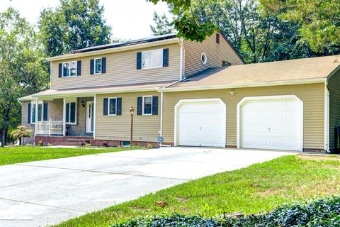 8 Eleanor Dr, Wrightstown, NJ 08562 photo 2