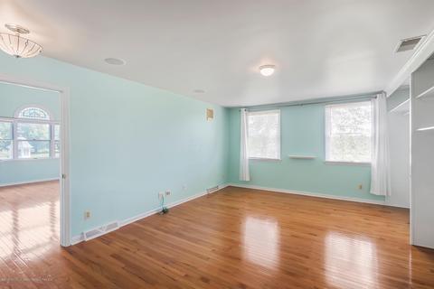 11 Coachman Dr, Hampton, NJ 08827 photo 21