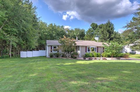 645 Eltone Rd, Jackson, NJ 08527 photo 2