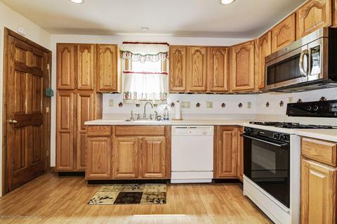9 Brevent Ave, Leonardo, NJ 07737 photo 7