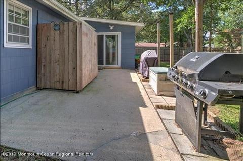 402 Conifer Dr, Forked River, NJ 08731 photo 10