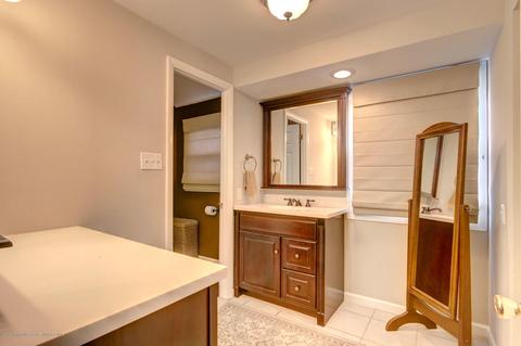35 Lakeridge Dr, Old Bridge, NJ 08857 photo 25