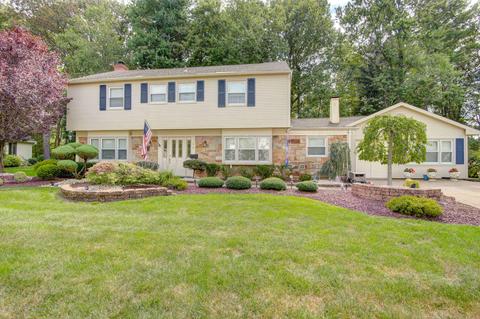35 Lakeridge Dr, Old Bridge, NJ 08857 photo 1