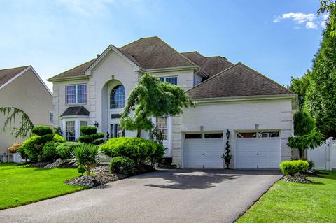 606 Windcrest Ct, Brick, NJ 08724 photo 2