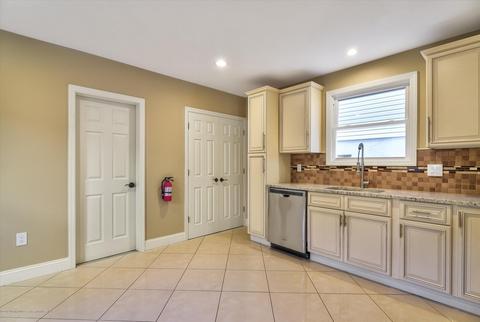 537 E 2nd St, Bound Brook, NJ 08805 photo 6