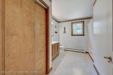 99 Georgetown Rd, Wrightstown, NJ 08562 photo 9