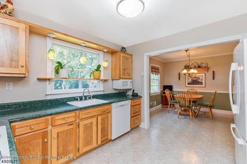 8 Ned Dr, Matawan, NJ 07747 photo 13