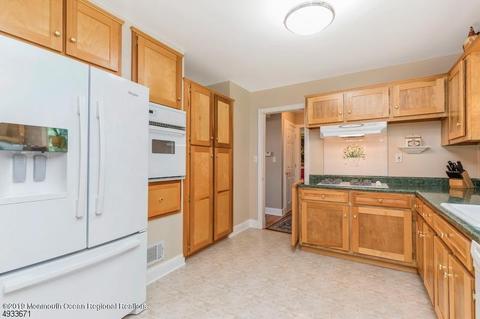 8 Ned Dr, Matawan, NJ 07747 photo 15