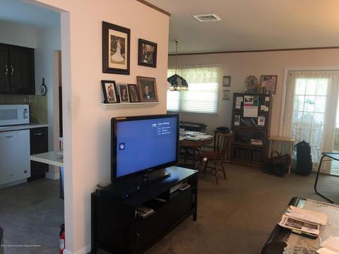 165 Blake Cir, Brick, NJ 08724 photo 4