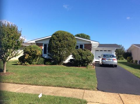 165 Blake Cir, Brick, NJ 08724 photo 1