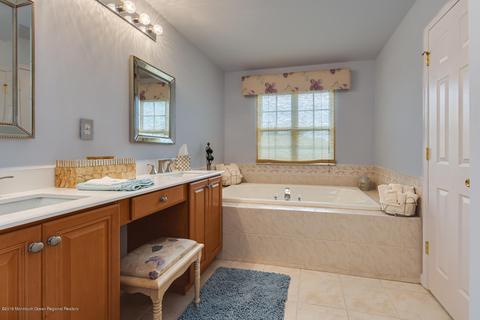 52 Wlodarczyk Pl, Parlin, NJ 08859 photo 20
