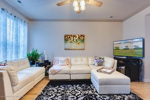 52 Wlodarczyk Pl, Parlin, NJ 08859 photo 6