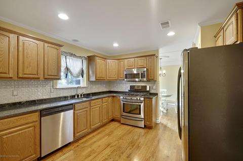 943 Gloucester Ave, Brick, NJ 08723 photo 14