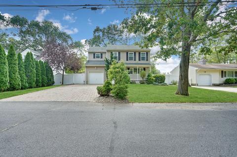 943 Gloucester Ave, Brick, NJ 08723 photo 4